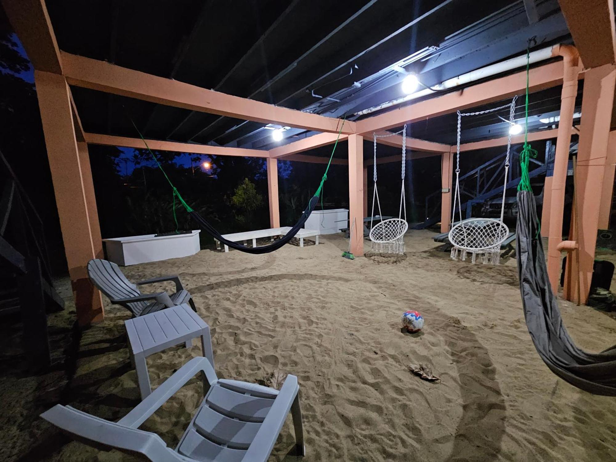 Drago Beach House - Private Beach ボカ・デル・ドラゴ エクステリア 写真
