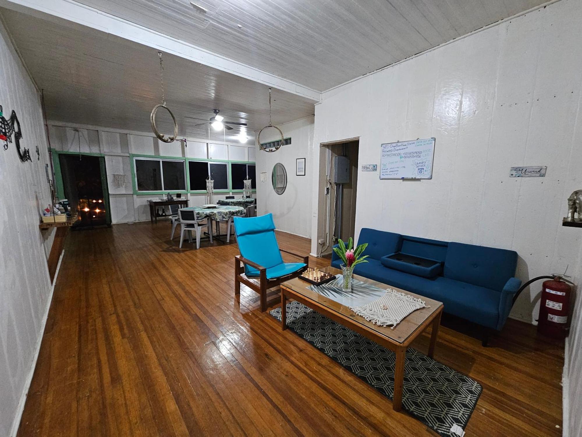 Drago Beach House - Private Beach ボカ・デル・ドラゴ エクステリア 写真
